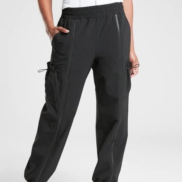 Athleta Pants - Athleta Stay Fly Pants size MT Black